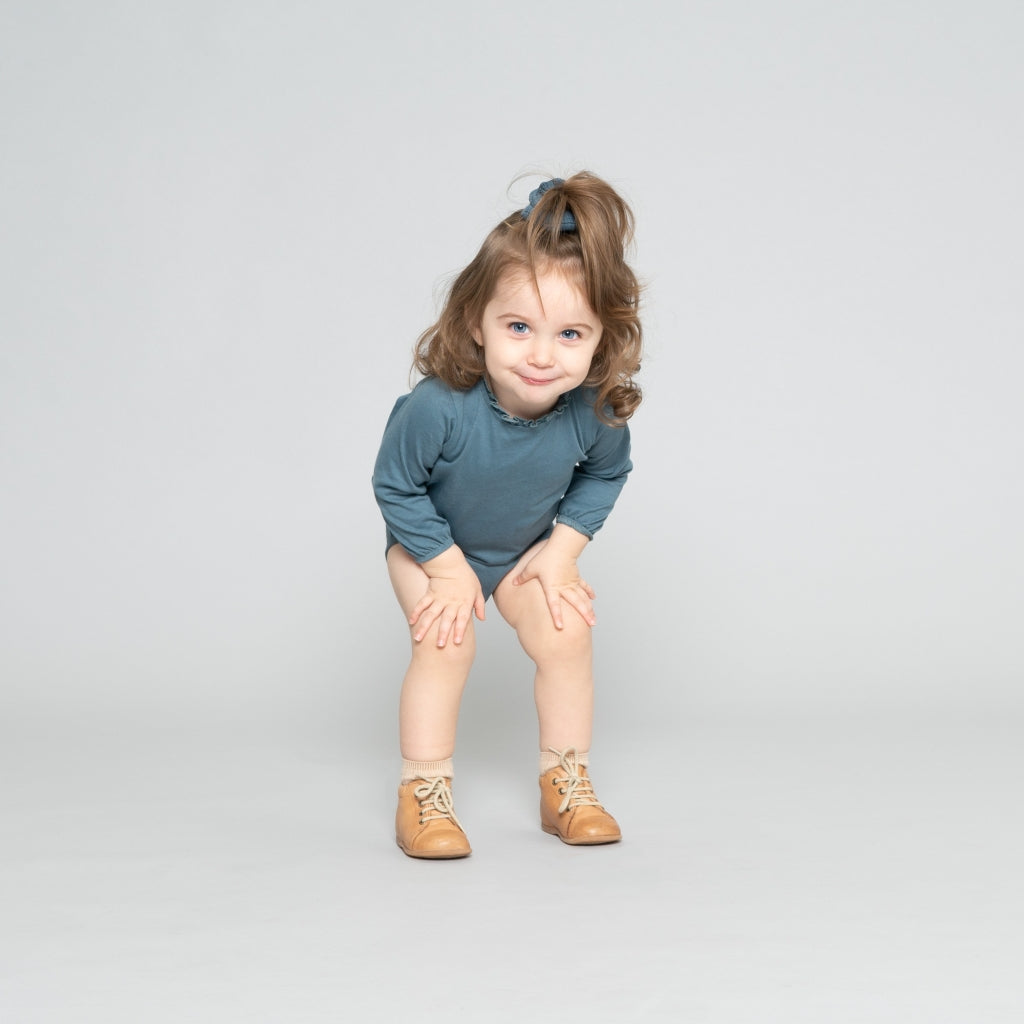 Should baby clothes be "dark" or "light"?