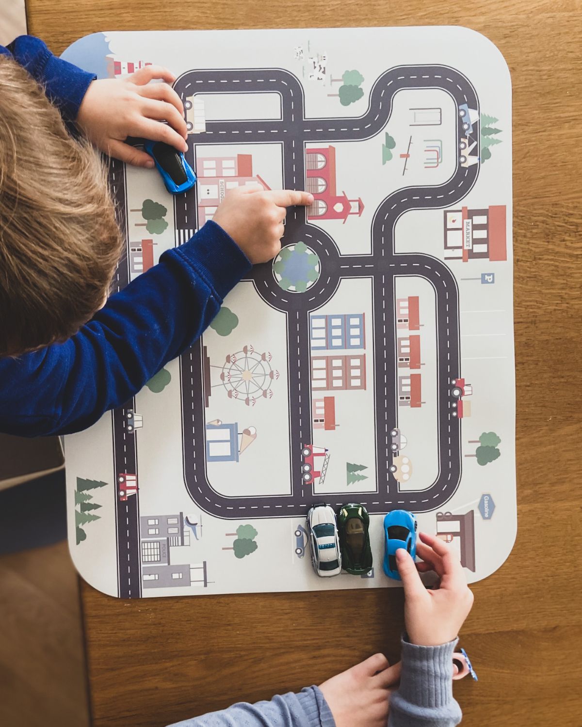 Noui Noui XL Placemat Little Village