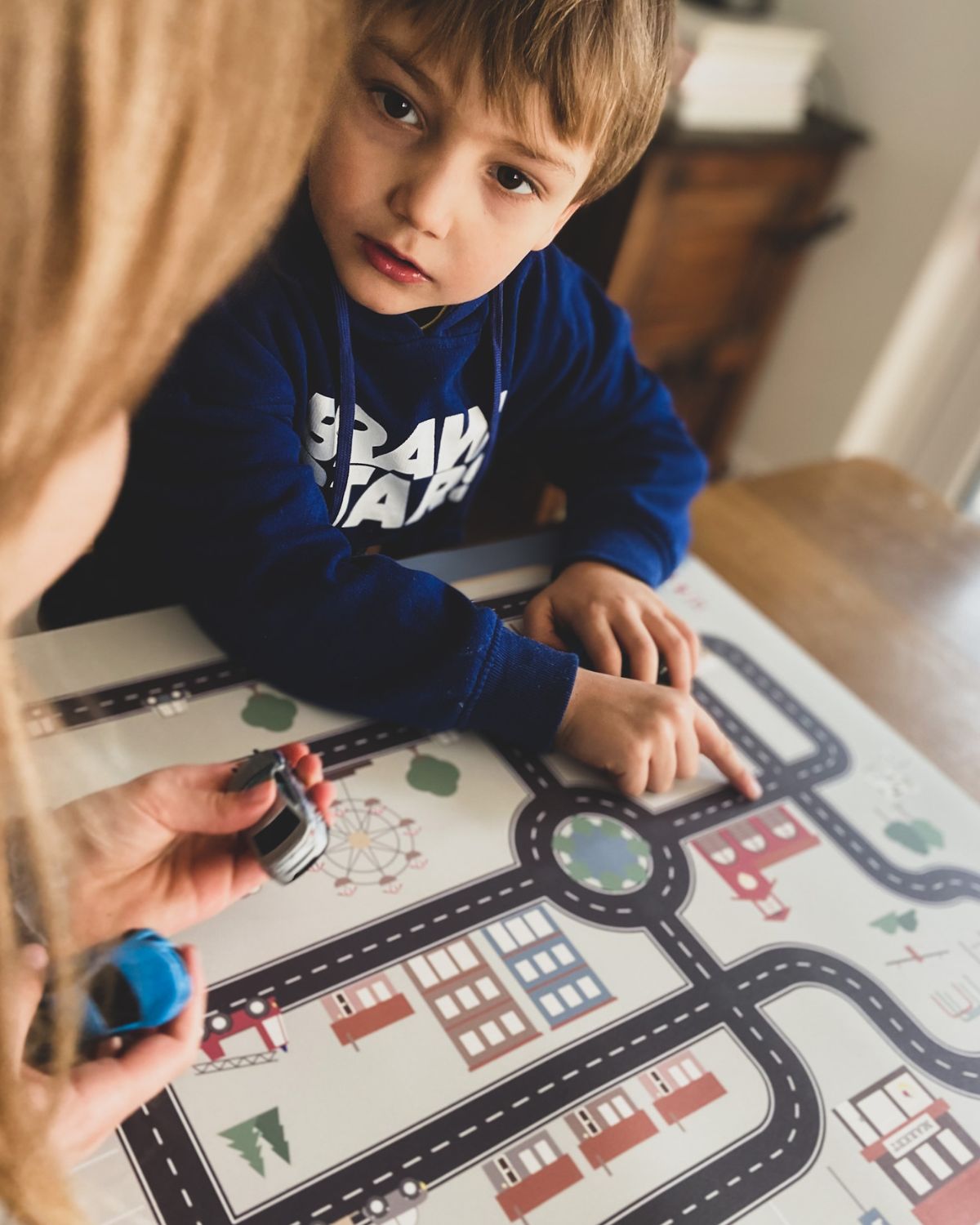 Noui Noui XL Placemat Little Village