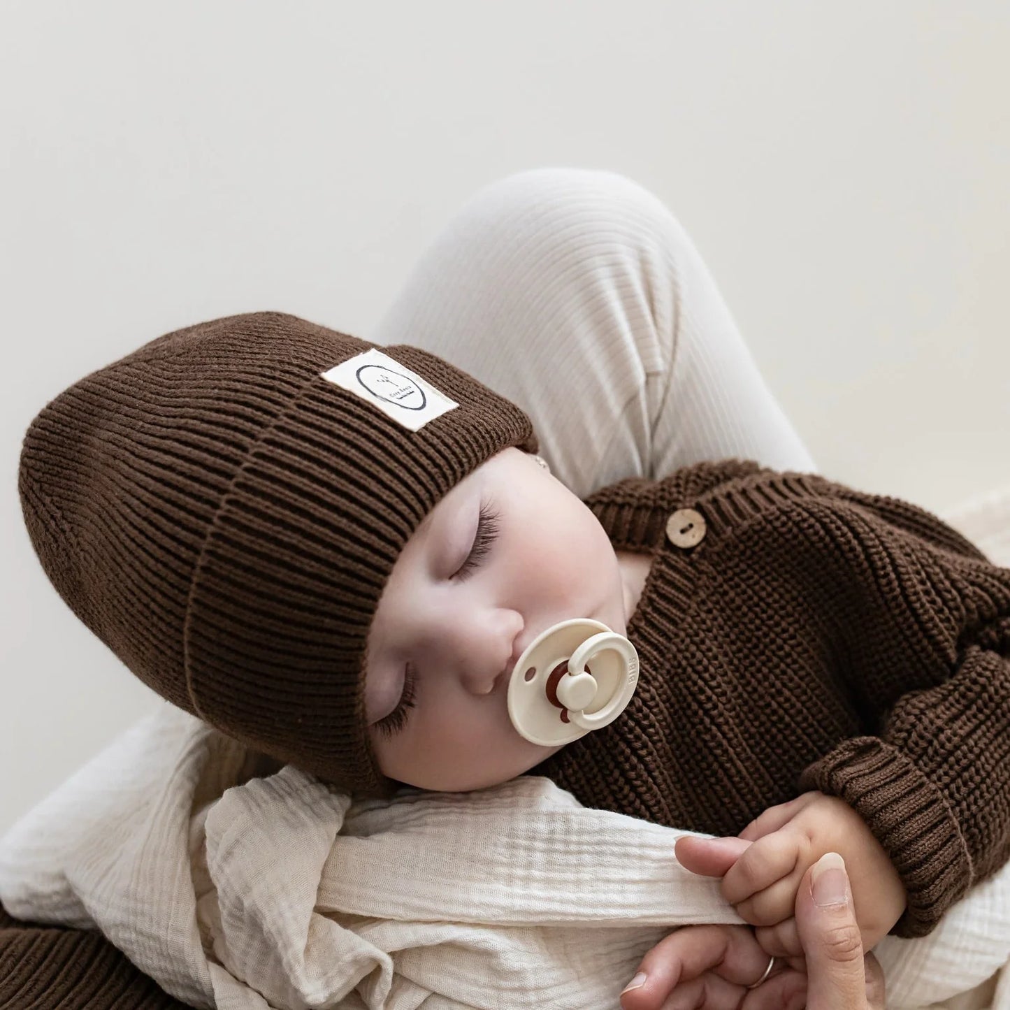 Organic Knit Beanie - Chocolate